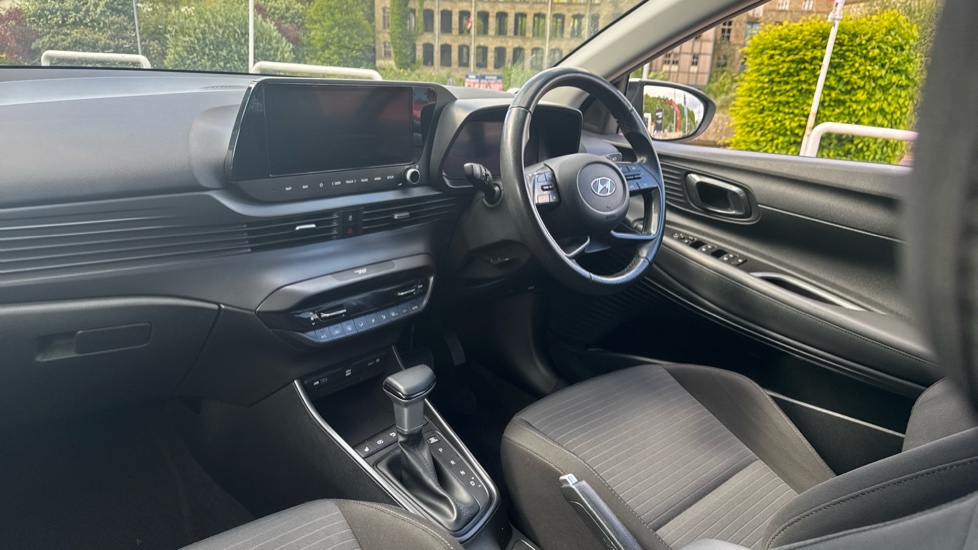 Hyundai i20 1.0T GDi 48V MHD Premium 5dr DCT Petrol Hatchback - Image 9
