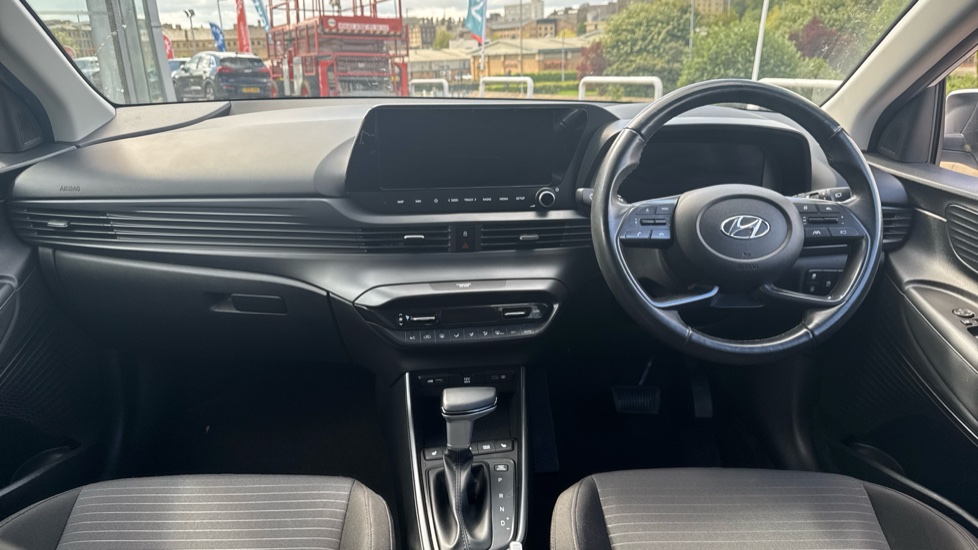 Hyundai i20 1.0T GDi 48V MHD Premium 5dr DCT Petrol Hatchback - Image 10