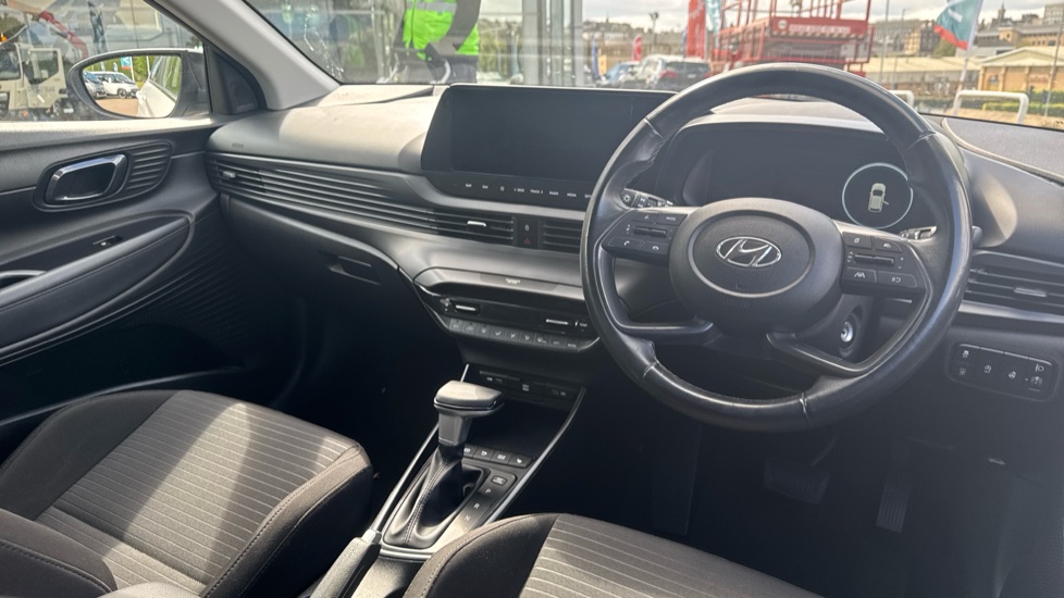 Hyundai i20 1.0T GDi 48V MHD Premium 5dr DCT Petrol Hatchback - Image 11