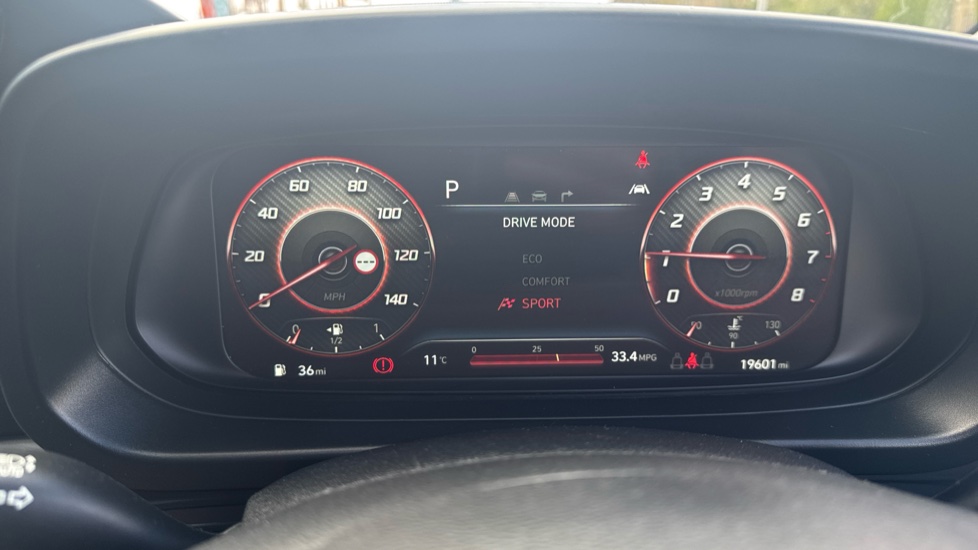 Hyundai i20 1.0T GDi 48V MHD Premium 5dr DCT Petrol Hatchback - Image 27