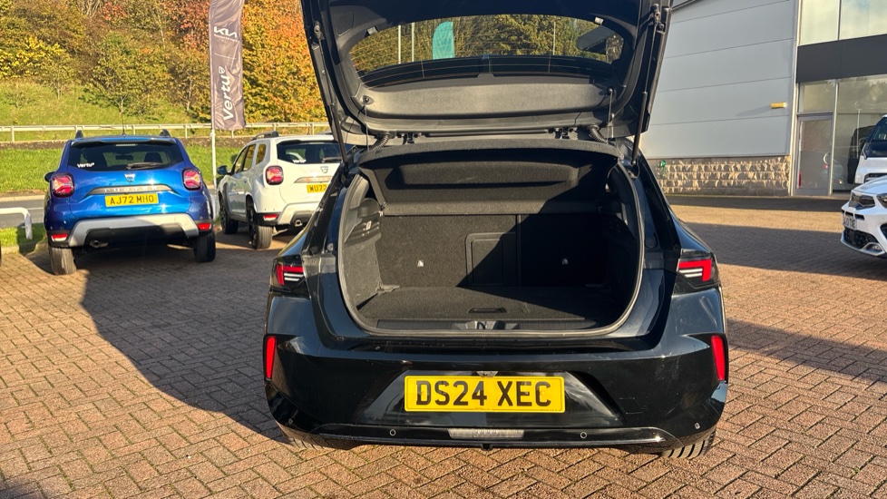 Vauxhall Astra 1.2 Turbo 130 GS 5dr Petrol Hatchback - Image 4