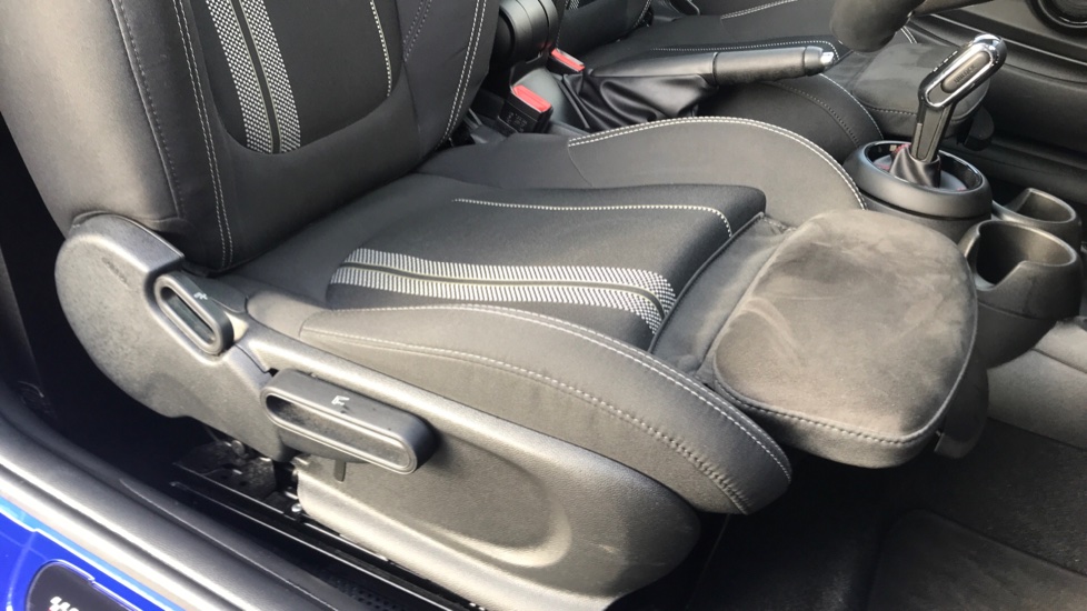MINI Hatchback 2.0 Cooper S Sport II 3dr Auto Petrol Hatchback - Image 25