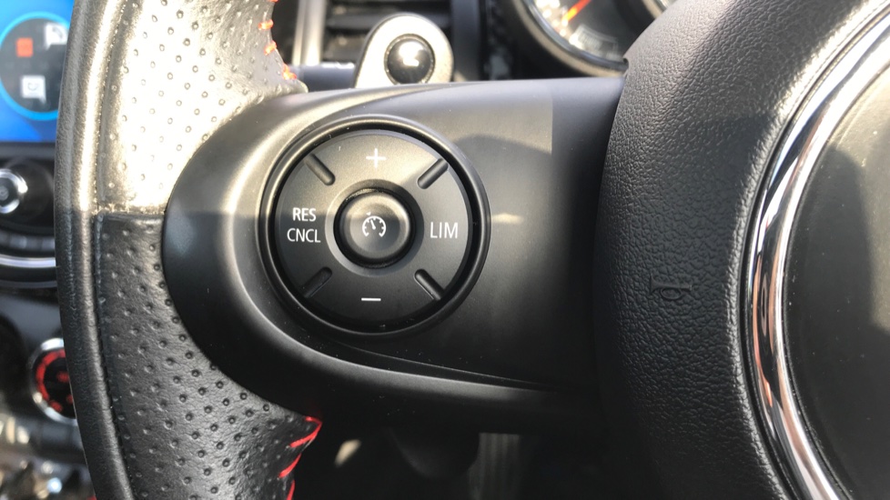 MINI Hatchback 2.0 Cooper S Sport II 3dr Auto Petrol Hatchback - Image 35