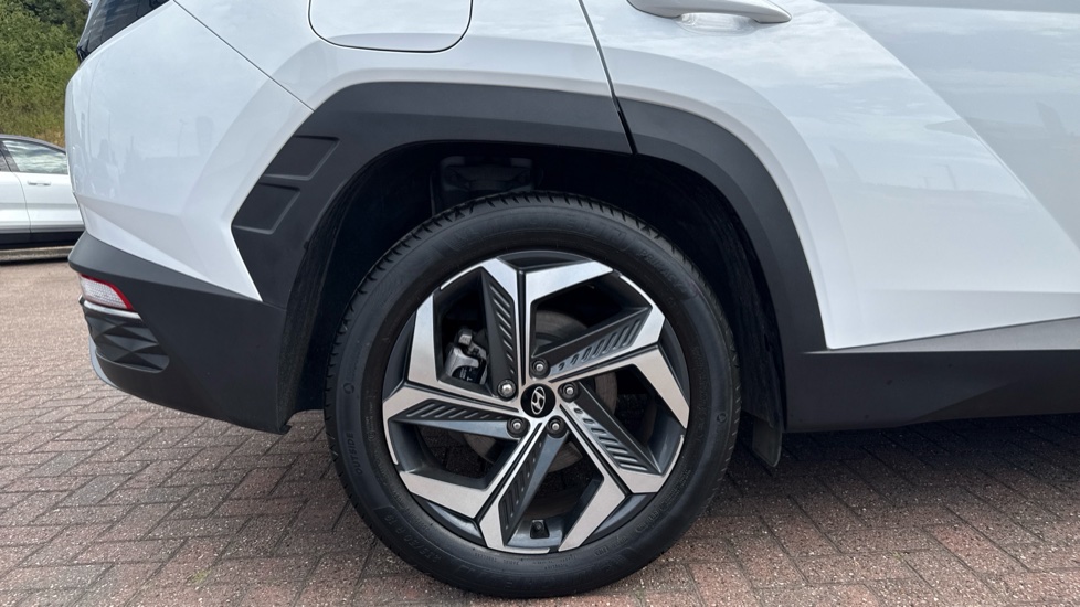 Hyundai TUCSON 1.6 TGDi Plug-in Hybrid Ultimate 5dr 4WD Auto Estate - Image 7
