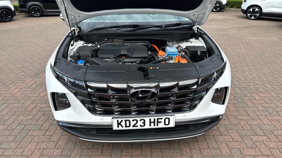 Hyundai TUCSON 1.6 TGDi Plug-in Hybrid Ultimate 5dr 4WD Auto Estate - Image 8