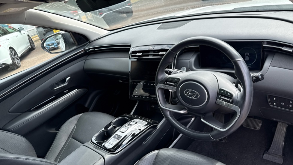 Hyundai TUCSON 1.6 TGDi Plug-in Hybrid Ultimate 5dr 4WD Auto Estate - Image 11