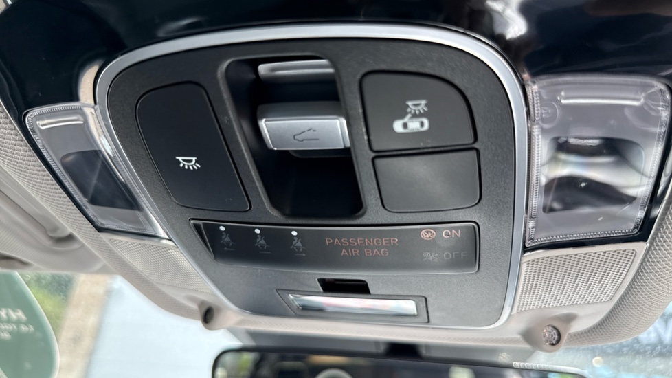 Hyundai TUCSON 1.6 TGDi Plug-in Hybrid Ultimate 5dr 4WD Auto Estate - Image 33