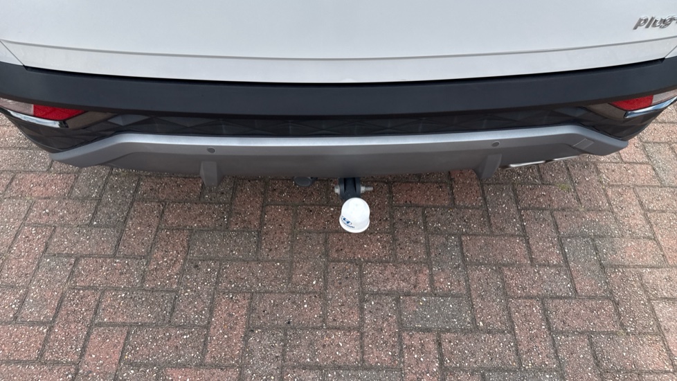 Hyundai TUCSON 1.6 TGDi Plug-in Hybrid Ultimate 5dr 4WD Auto Estate - Image 38