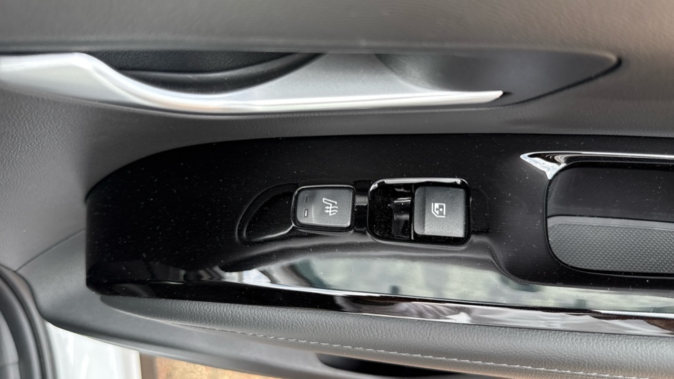 Hyundai TUCSON 1.6 TGDi Plug-in Hybrid Ultimate 5dr 4WD Auto Estate - Image 40