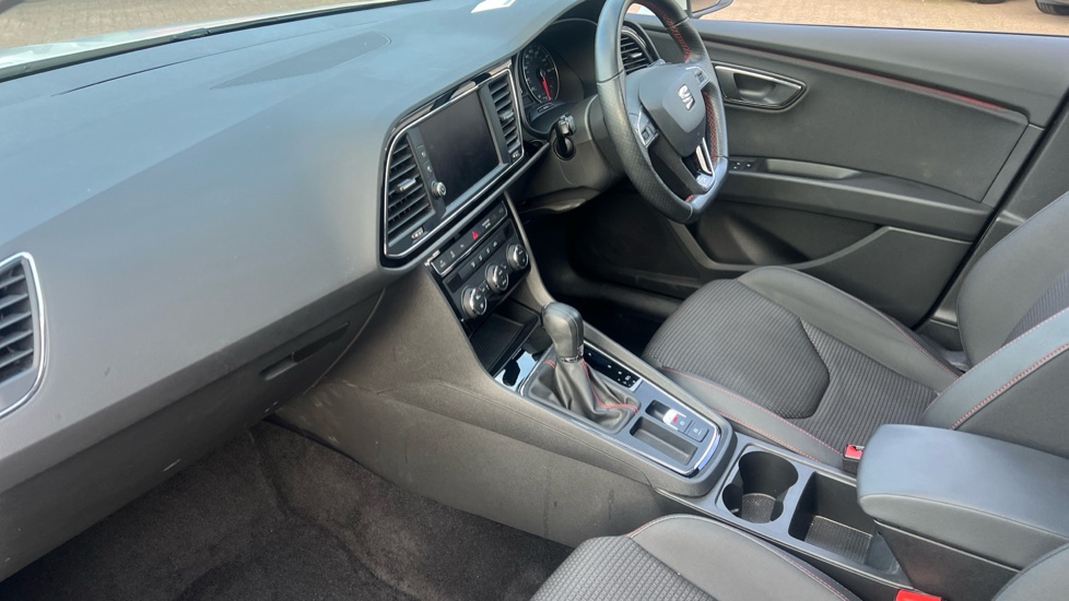 SEAT Leon 2.0 TSI 190 FR [EZ] 5dr DSG Petrol Hatchback - Image 9