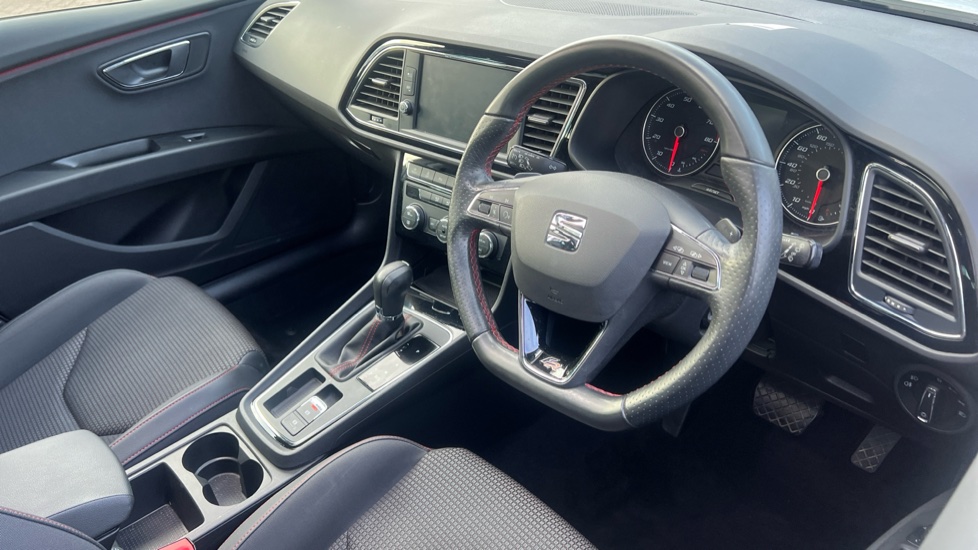SEAT Leon 2.0 TSI 190 FR [EZ] 5dr DSG Petrol Hatchback - Image 11