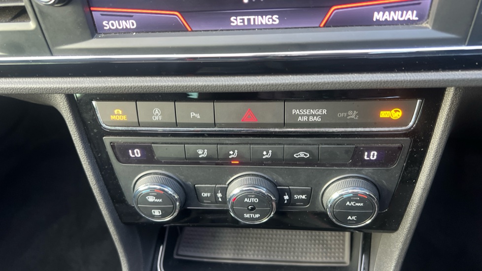 SEAT Leon 2.0 TSI 190 FR [EZ] 5dr DSG Petrol Hatchback - Image 28