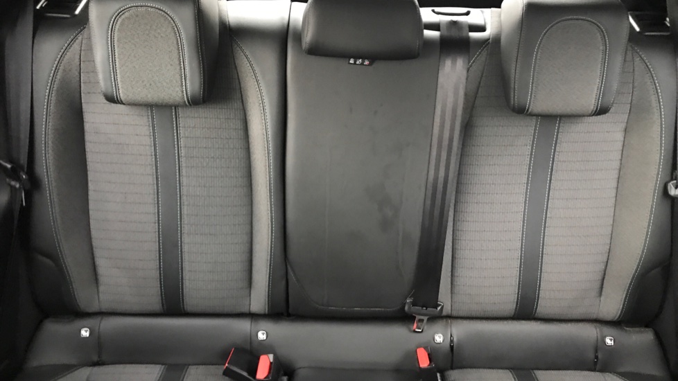 Peugeot 208 1.2 PureTech 130 Allure 5dr EAT8 Petrol Hatchback - Image 15