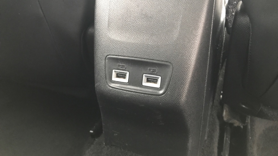 Peugeot 208 1.2 PureTech 130 Allure 5dr EAT8 Petrol Hatchback - Image 37