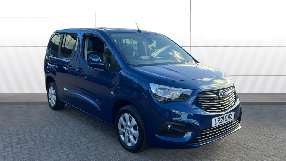 Vauxhall Combo Life 1.5 Turbo D SE 5dr [7 seat] Diesel Estate - Image 1