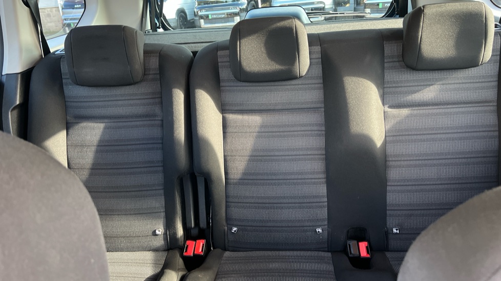 Vauxhall Combo Life 1.5 Turbo D SE 5dr [7 seat] Diesel Estate - Image 15