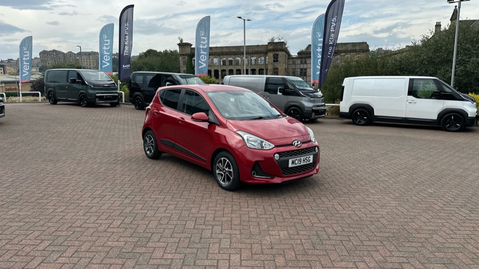 Hyundai i10 1.2 Premium 5dr Auto Petrol Hatchback - Image 21