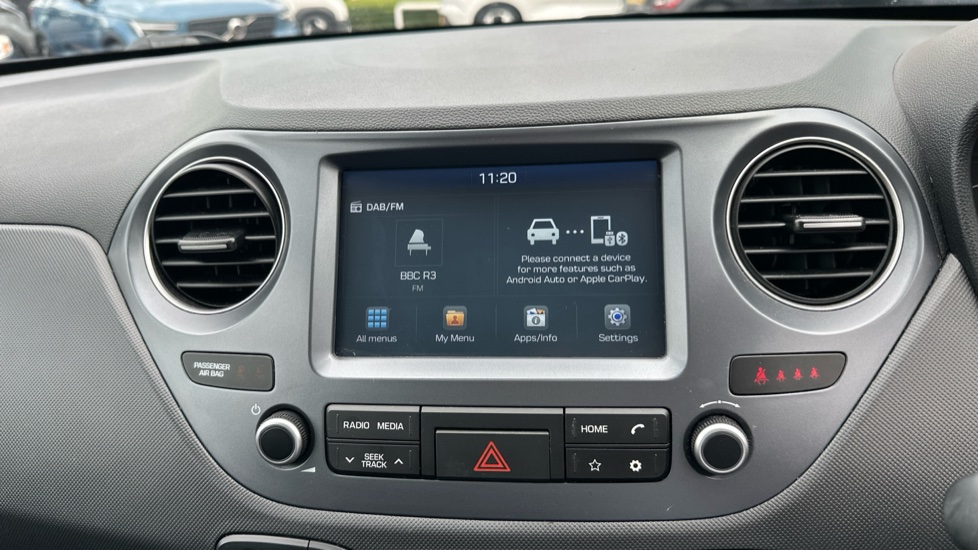 Hyundai i10 1.2 Premium 5dr Auto Petrol Hatchback - Image 34