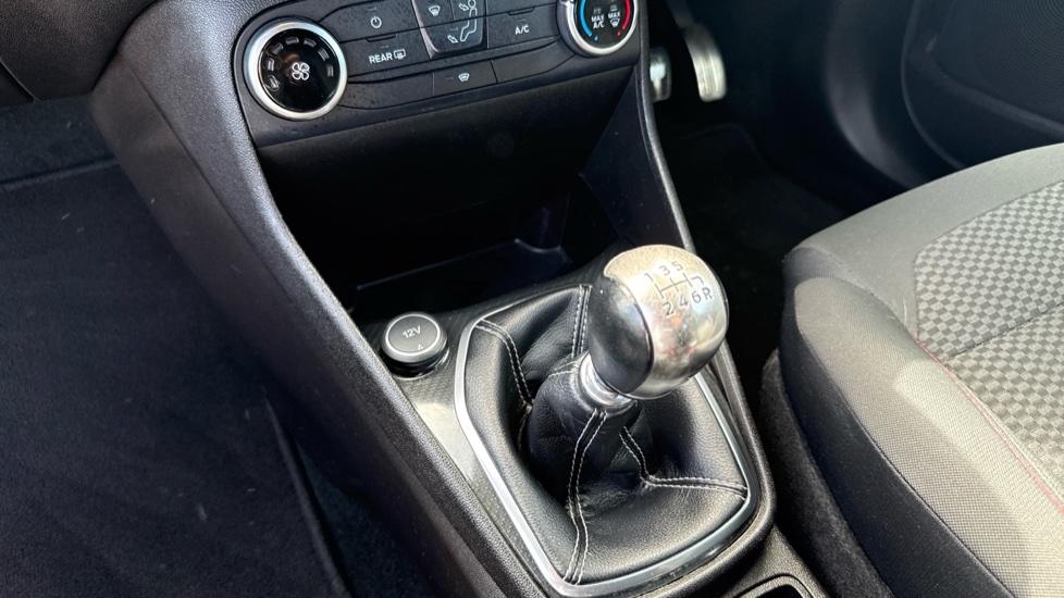 Ford Fiesta 1.0 EcoBoost 140 ST-Line 3dr Petrol Hatchback - Image 13