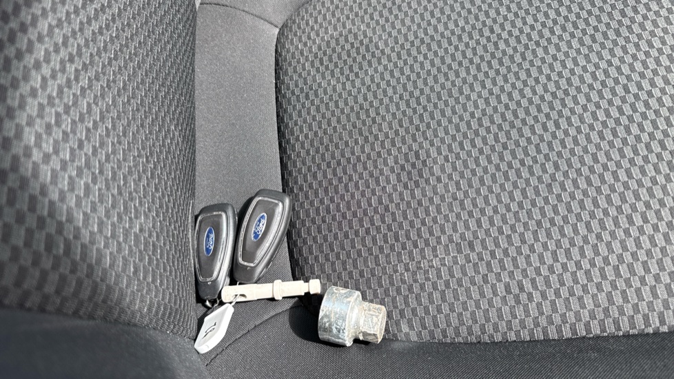 Ford Fiesta 1.0 EcoBoost 140 ST-Line 3dr Petrol Hatchback - Image 19