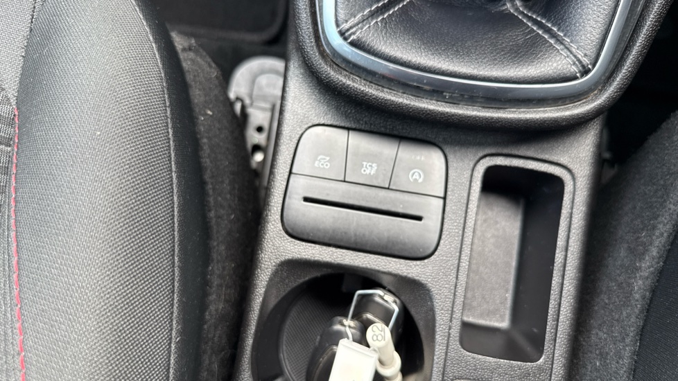 Ford Fiesta 1.0 EcoBoost 140 ST-Line 3dr Petrol Hatchback - Image 30