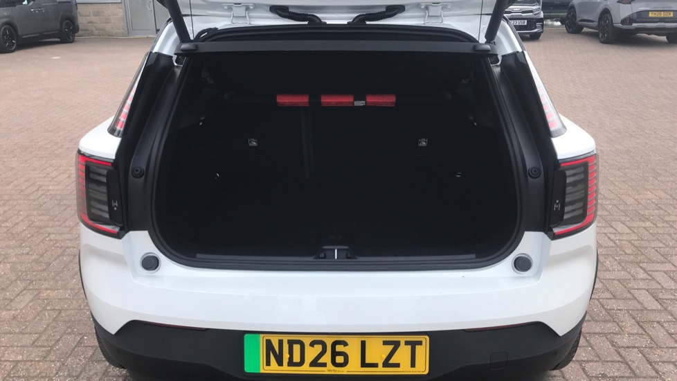 Volvo EX30 315kW Twin Motor Performance Ultra 69kWh 5dr Auto Electric Estate - Image 4