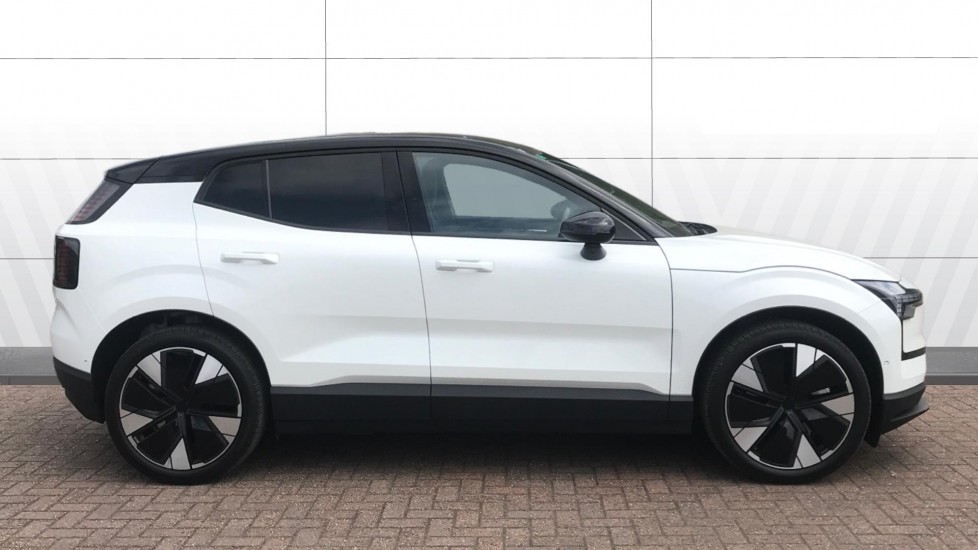 Volvo EX30 315kW Twin Motor Performance Ultra 69kWh 5dr Auto Electric Estate - Image 5
