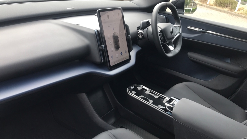 Volvo EX30 315kW Twin Motor Performance Ultra 69kWh 5dr Auto Electric Estate - Image 9
