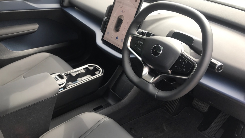 Volvo EX30 315kW Twin Motor Performance Ultra 69kWh 5dr Auto Electric Estate - Image 11