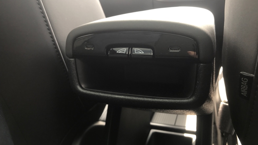 Volvo EX30 315kW Twin Motor Performance Ultra 69kWh 5dr Auto Electric Estate - Image 37
