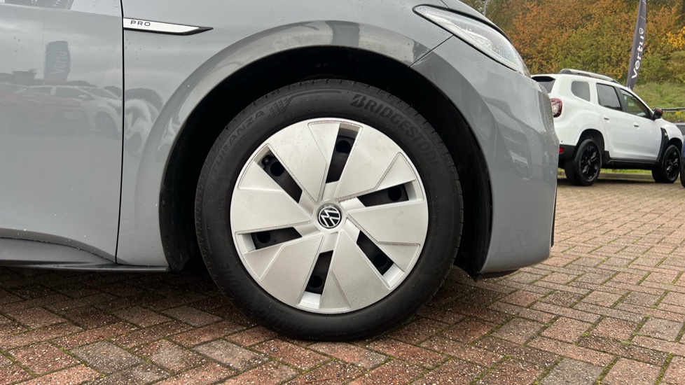 Volkswagen ID.3 150kW Family Pro Performance 58kWh 5dr Auto Electric Hatchback - Image 7