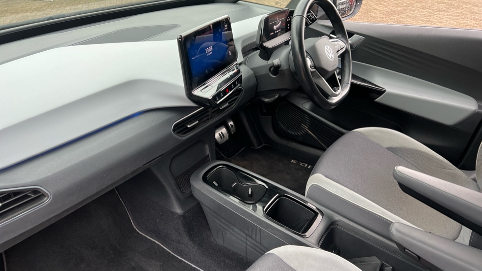 Volkswagen ID.3 150kW Family Pro Performance 58kWh 5dr Auto Electric Hatchback - Image 9