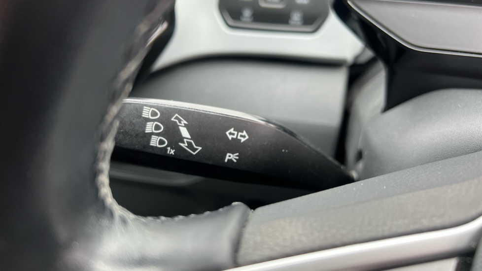 Volkswagen ID.3 150kW Family Pro Performance 58kWh 5dr Auto Electric Hatchback - Image 24