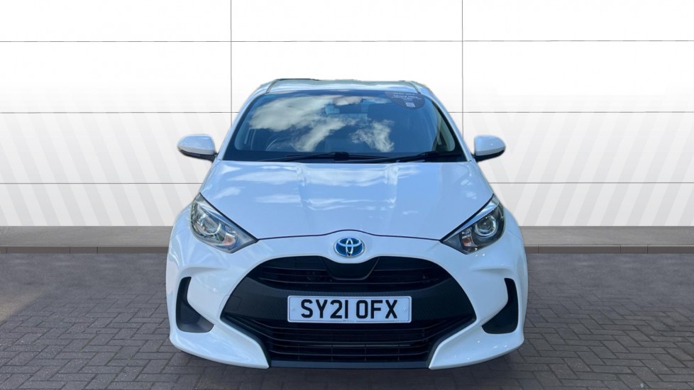 Toyota Yaris 1.5 Hybrid Icon 5dr CVT Hybrid Hatchback - Image 3
