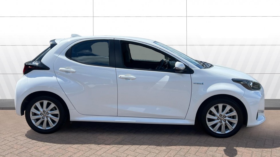 Toyota Yaris 1.5 Hybrid Icon 5dr CVT Hybrid Hatchback - Image 5