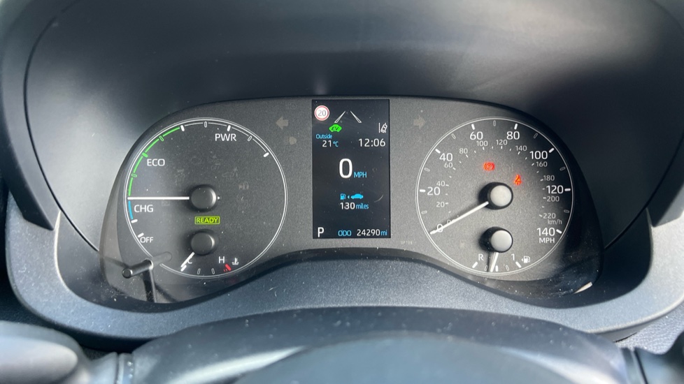 Toyota Yaris 1.5 Hybrid Icon 5dr CVT Hybrid Hatchback - Image 18