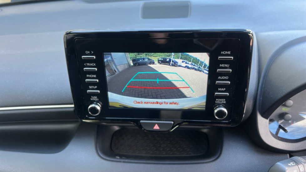 Toyota Yaris 1.5 Hybrid Icon 5dr CVT Hybrid Hatchback - Image 30
