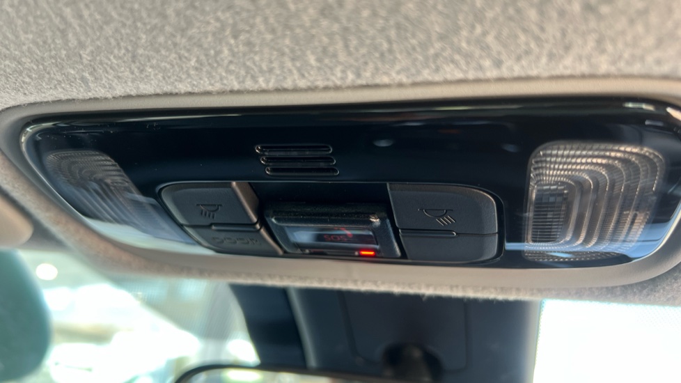 Toyota Yaris 1.5 Hybrid Icon 5dr CVT Hybrid Hatchback - Image 31