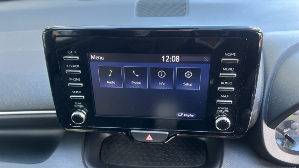 Toyota Yaris 1.5 Hybrid Icon 5dr CVT Hybrid Hatchback - Image 32
