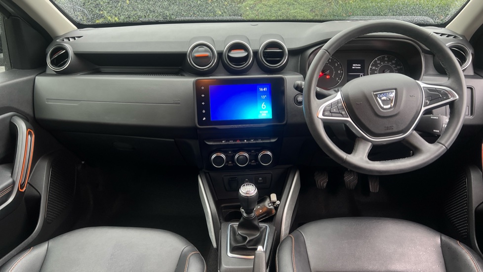 Dacia Duster 1.3 TCe 130 Extreme SE 5dr Petrol Estate - Image 10