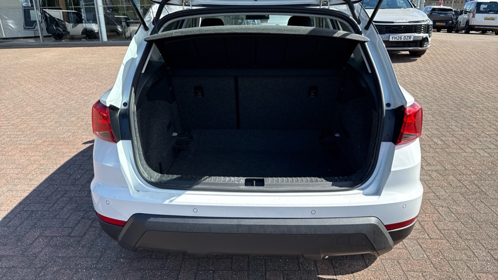 SEAT Arona 1.6 TDI 115 SE Technology Lux [EZ] 5dr Diesel Hatchback - Image 4