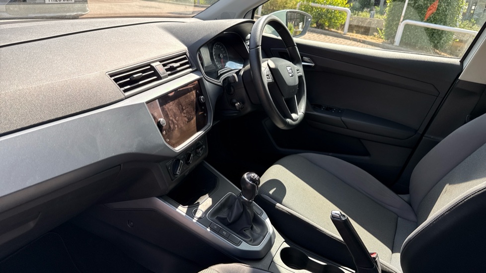 SEAT Arona 1.6 TDI 115 SE Technology Lux [EZ] 5dr Diesel Hatchback - Image 9