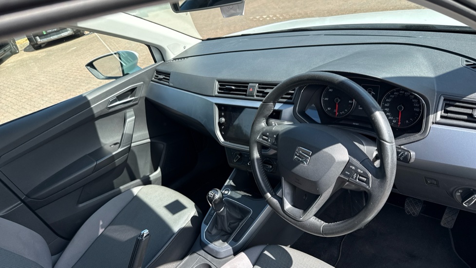 SEAT Arona 1.6 TDI 115 SE Technology Lux [EZ] 5dr Diesel Hatchback - Image 11