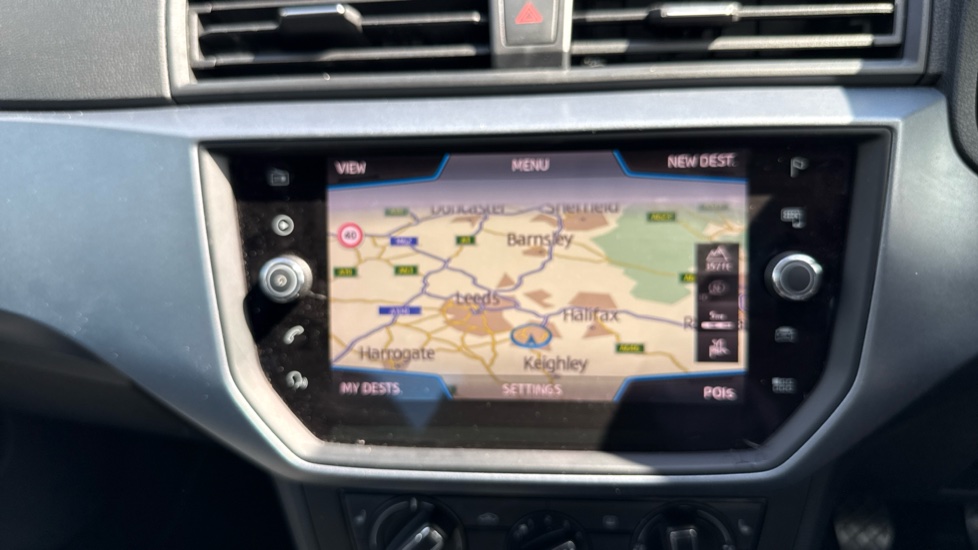 SEAT Arona 1.6 TDI 115 SE Technology Lux [EZ] 5dr Diesel Hatchback - Image 12