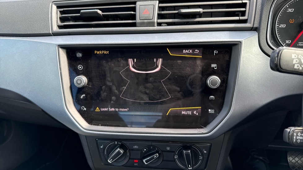 SEAT Arona 1.6 TDI 115 SE Technology Lux [EZ] 5dr Diesel Hatchback - Image 33