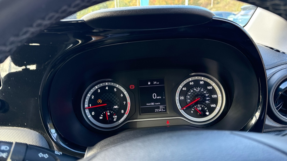 Hyundai i10 1.0 MPi SE Connect 5dr Petrol Hatchback - Image 18