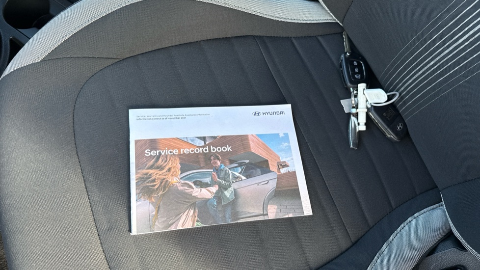 Hyundai i10 1.0 MPi SE Connect 5dr Petrol Hatchback - Image 19