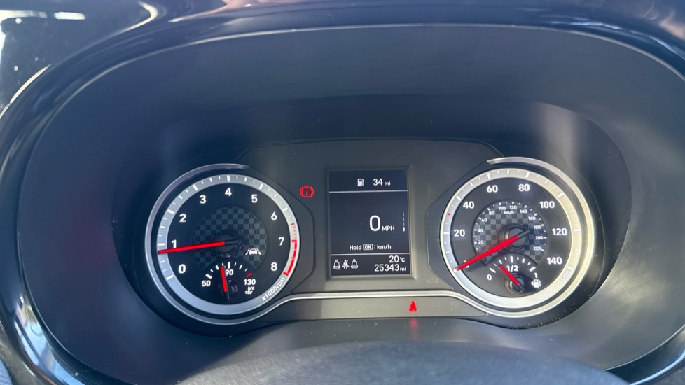 Hyundai i10 1.0 MPi SE Connect 5dr Petrol Hatchback - Image 33