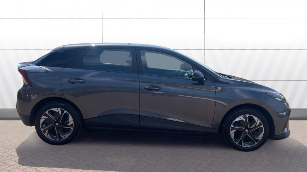 MG MG4 150kW SE EV Long Range 64kWh 5dr Auto Electric Hatchback - Image 5