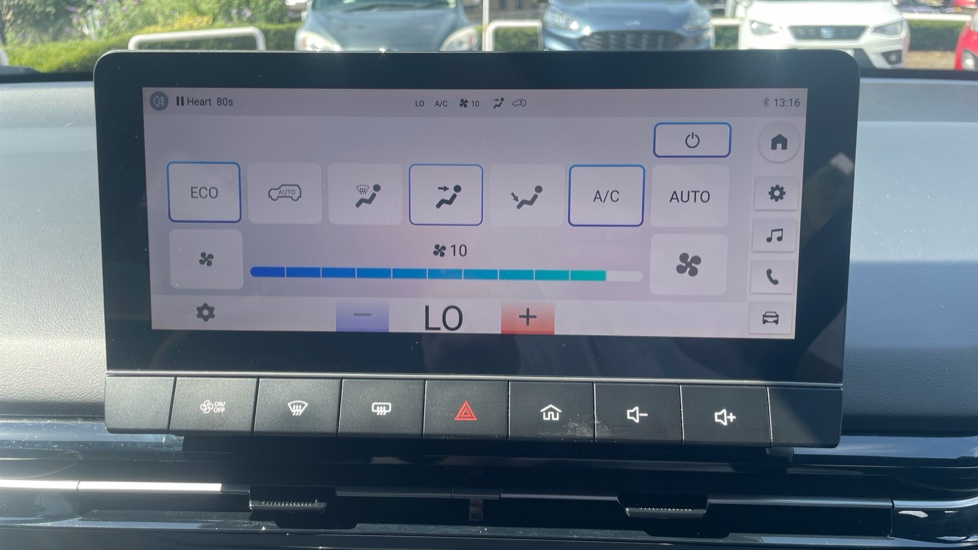 MG MG4 150kW SE EV Long Range 64kWh 5dr Auto Electric Hatchback - Image 21